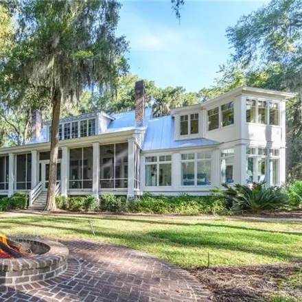 Buy this 6 bed house on 71 Rice Gate Circle in Beaufort County, SC 29909