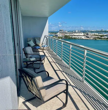 Image 8 - 335 South Biscayne Boulevard - Condo for rent