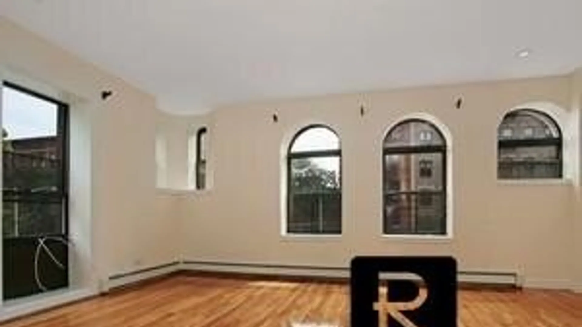 2076 5th Avenue, New York, NY 10027, USA | 2 bed house for rent