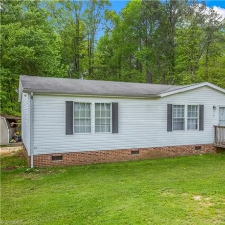 Buy this studio apartment on 502 Mallard Road in Rockingham County, NC 27025