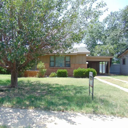 Rent this 2 bed house on 5603 44th Street in Lubbock, TX 79414