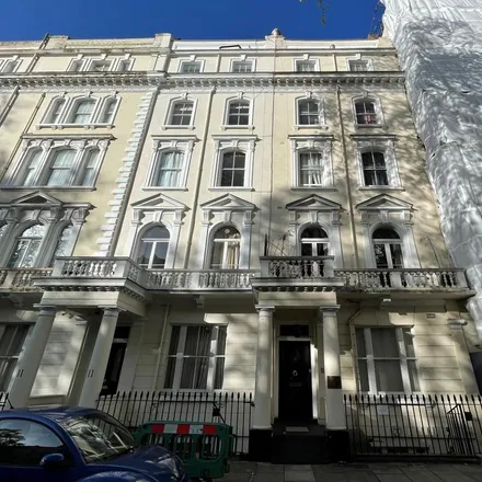 Rent this 2 bed apartment on 7 Talbot Square in London, W2 1TS