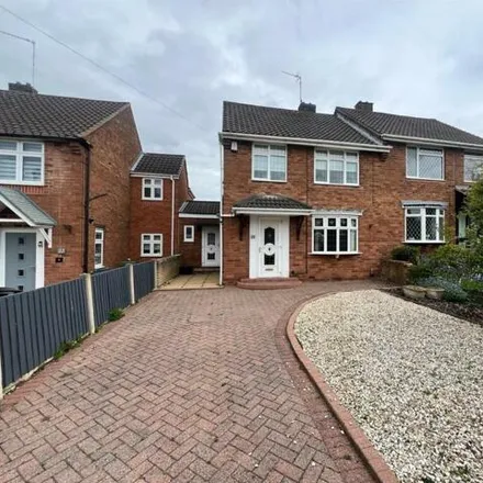 Buy this 3 bed duplex on Brambleside in Amblecote, DY8 5XN