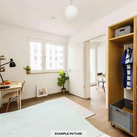 Rent this 4 bed apartment on F1 in Klara-Franke-Straße 22, 10557 Berlin