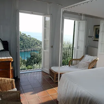 Rent this 4 bed house on 19032 Lerici SP