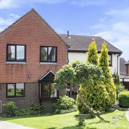 Buy this 3 bed duplex on Squires Hill Close in Royal Wootton Bassett, SN4 8LS