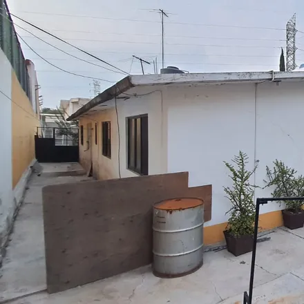 Buy this 8 bed house on Calle Joaquín Tlausel in Iztapalapa, 09530 Mexico City