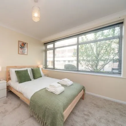 Rent this 1 bed apartment on The Sheraton in Ewell Road, London