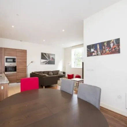 Image 6 - Bromyard House, Bromyard Avenue, London, W3 7BS, United Kingdom - Apartment for rent
