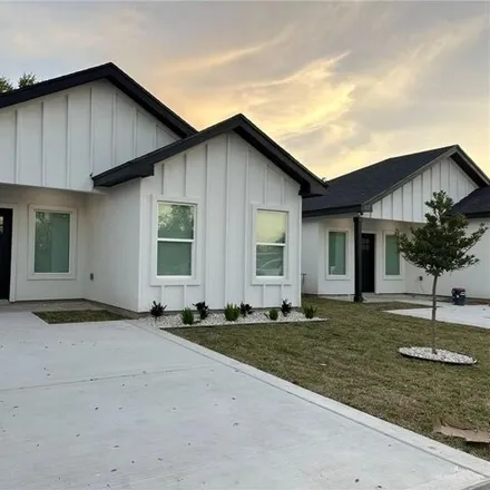 Rent this 3 bed house on 344 East Bahia Street in Mission, TX 78572