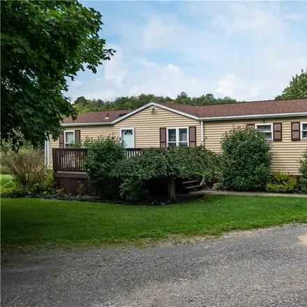 Buy this 3 bed house on 1535 Albany Road in Frankfort, Herkimer County