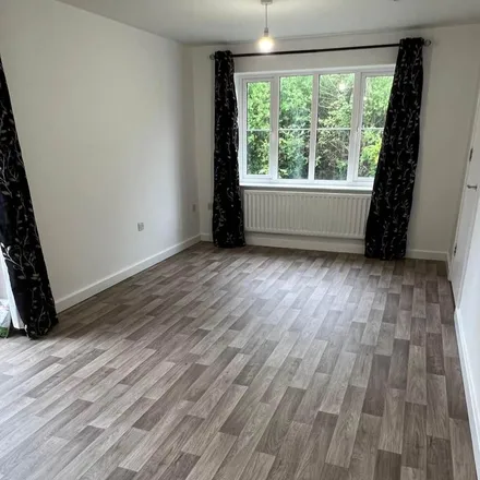 Image 9 - Willow Edge, Stroud, GL2 4BJ, United Kingdom - Apartment for rent
