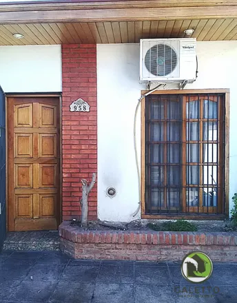 Image 3 - Blas Parera 956, Quilmes Este, B1878 FDC Quilmes, Argentina - Duplex for sale