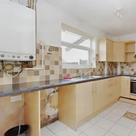 Image 3 - Garway, Liverpool, L25 5LR, United Kingdom - Townhouse for sale