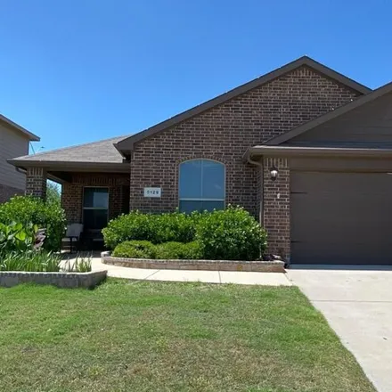 Buy this 4 bed house on 5129 Grayson Ridge Drive in Fort Worth, TX 76179