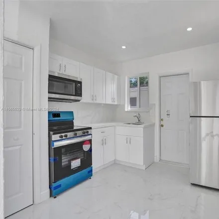 Buy this studio house on 95 Northeast 168th Street in North Miami Beach, FL 33162