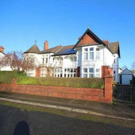 Buy this 4 bed duplex on The Parade in Cardiff, CF14 2EF