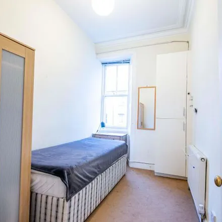 Image 3 - 136 Causewayside, City of Edinburgh, EH9 1PR, United Kingdom - Apartment for rent