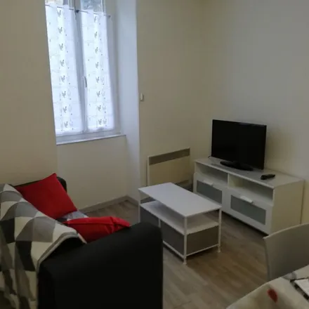 Rent this 2 bed apartment on 102 Avenue Jean Jaurès in 26600 Tain-l'Hermitage, France