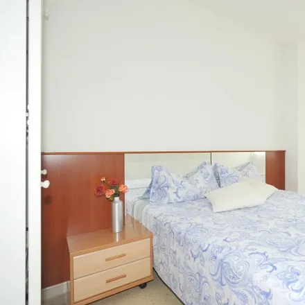 Image 14 - Avinguda Meridiana, 558, 08027 Barcelona, Spain - Apartment for rent