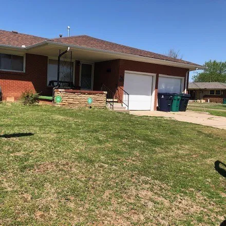 Buy this 3 bed house on 5321 South Ross Avenue in Oklahoma City, OK 73119