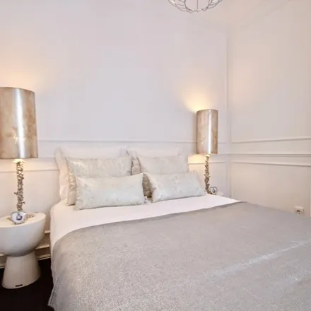 Rent this 2 bed apartment on Rua Conde das Antas 89 in 1070-028 Lisbon, Portugal