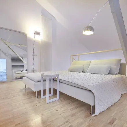 Rent this 2 bed apartment on Milan