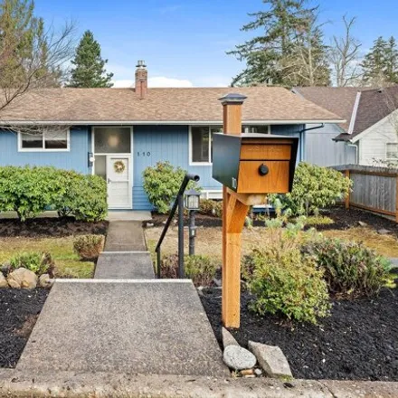 Buy this 4 bed house on 138 Kensington Avenue in Astoria, OR 97103