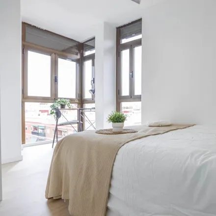 Rent this 7 bed room on Carrer de Francesc Martínez in 17, 46020 Valencia