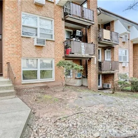 Buy this 1 bed condo on Bluberry Hills in Kearsing Parkway, Village of Spring Valley