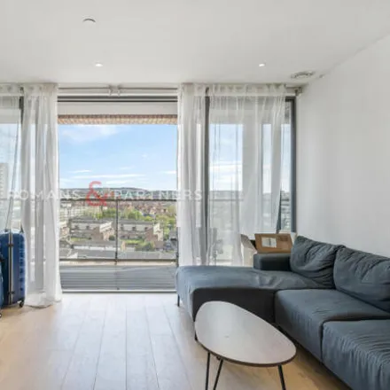 Rent this 2 bed room on The Liberty Building in 112-118 East Ferry Road, Cubitt Town