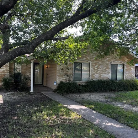 Buy this 3 bed house on 1528 Valley View Lane in Woodland Hills, Duncanville
