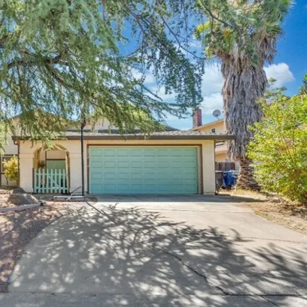 Buy this 4 bed house on 8914 Autumnwood Drive in Rosemont, CA 95826