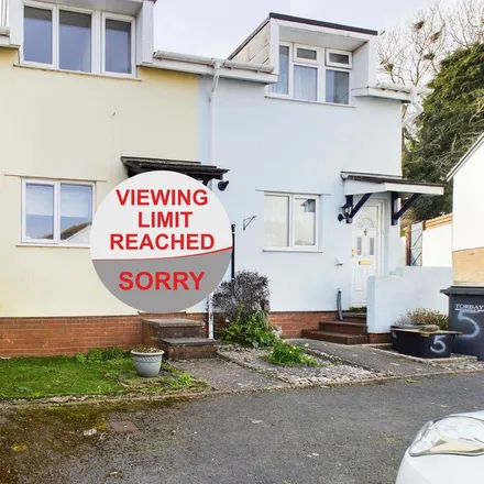 Rent this 2 bed townhouse on Helmdon Rise in Torbay, TQ2 7SA
