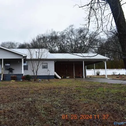 Buy this 3 bed house on 16691 County Road 51 in Hendrixville, DeKalb County