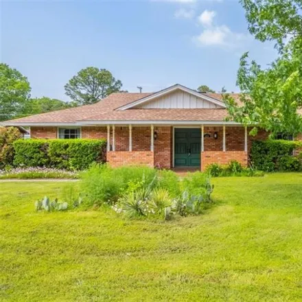 Image 1 - 460 Mimosa Drive, Denton, TX 76201, USA - House for sale