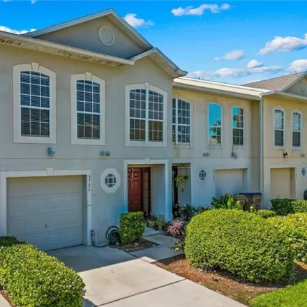 Buy this 3 bed townhouse on 2722 Dodds Lane in Buenaventura Lakes, FL 34743