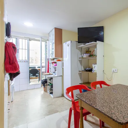 Image 5 - Forestals, Passeig de la Petxina, 46009 Valencia, Spain - Room for rent