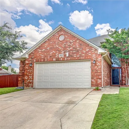 Image 2 - 8824 Fayetteville Drive, Fort Worth, TX 76244, USA - House for sale