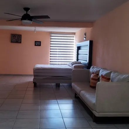 Buy this studio house on Calle Hermanas Carmelitas 118A in Colinas Del Carmen, 37299 León