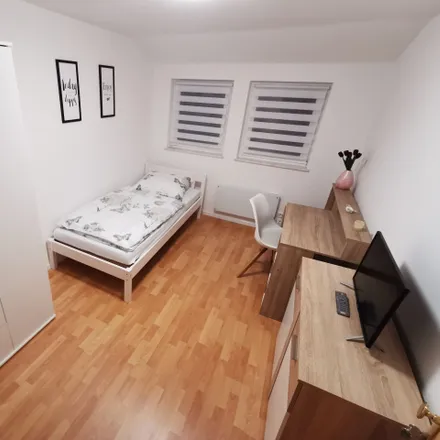 Rent this 1 bed apartment on Antwerpener Straße 4 in 70374 Stuttgart, Germany