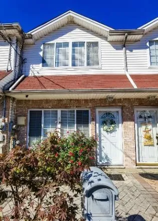 Buy this 3 bed house on 34 Impala Court in New York, NY 10305