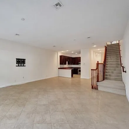 Image 3 - 1135 Northeast 14th Avenue, Fort Lauderdale, FL 33304, USA - Townhouse for rent