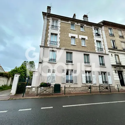 Rent this 2 bed apartment on 20 Rue Paul Vaillant-couturier in 92140 Clamart, France