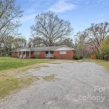Buy this 3 bed house on 2338 Toddville Road in Westchester, Charlotte