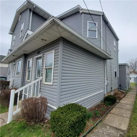 Image 2 - 926 West 26th Street, Weigelville, Erie, PA 16508, USA - Duplex for sale