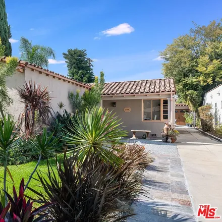 Buy this 3 bed house on 1143 South Alfred Street in Los Angeles, CA 90035