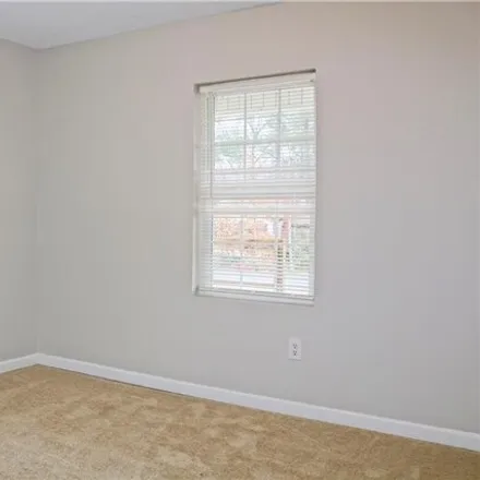 Image 4 - 1666 Willomore Street, Southmont, Greensboro, NC 27403, USA - House for rent