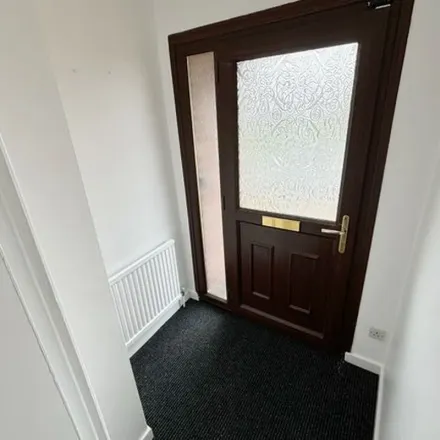 Image 6 - Harwood Drive, Sheffield, S20 7LD, United Kingdom - Apartment for rent