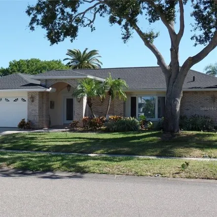 Buy this 4 bed house on 777 Snug Island in Clearwater, FL 33767